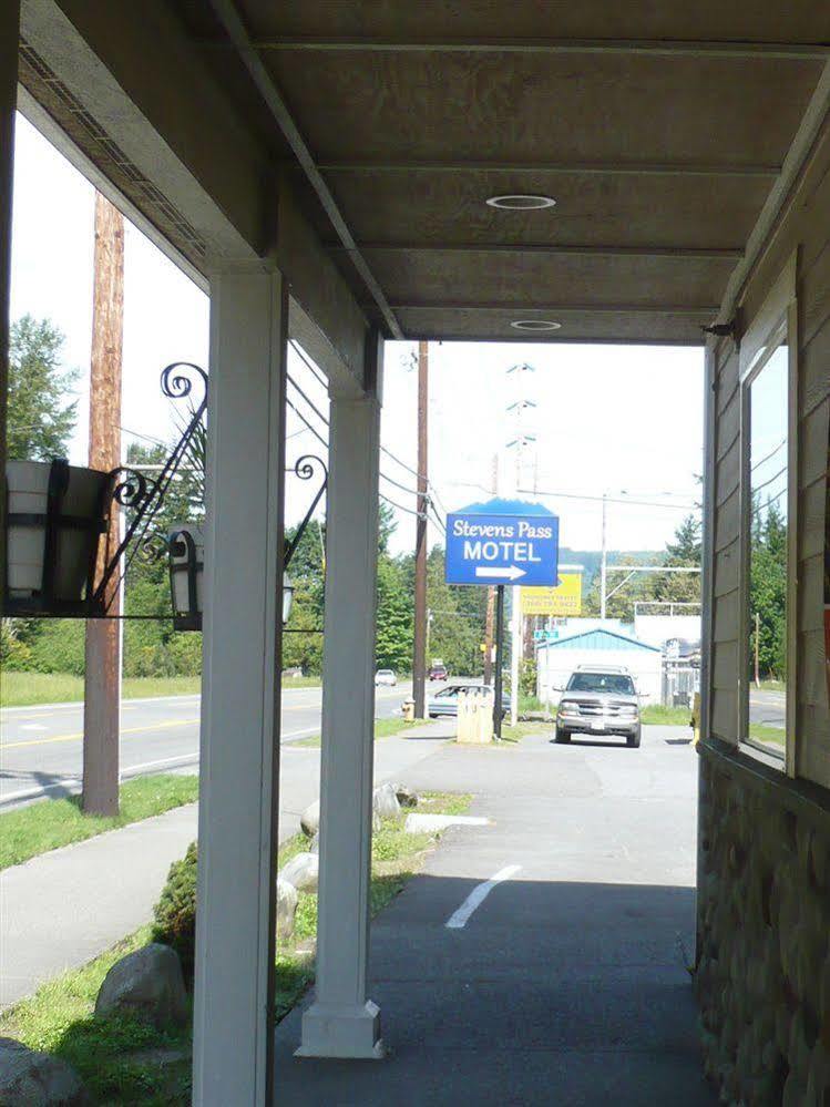 Stevens Pass Motel Gold Bar Exterior foto